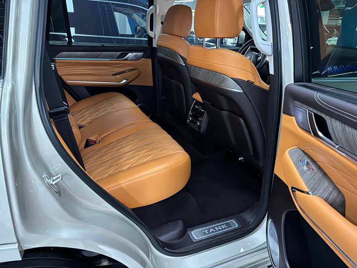 Фото 4 - Tank 500 Hybrid