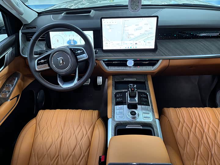 Фото 8 - Tank 500 Hybrid