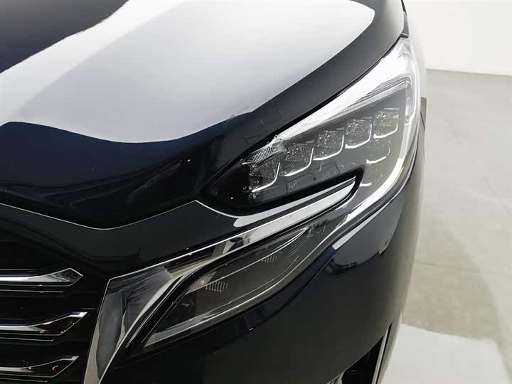 Фото 7 - Buick GL8 ES