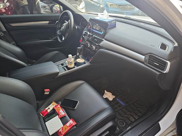 Фото 4 - Honda Inspire