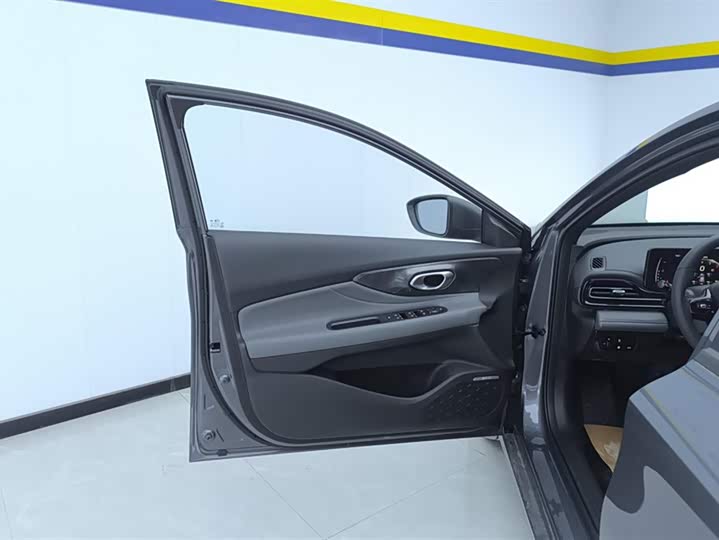 Фото 7 - GAC Trumpchi Empow R