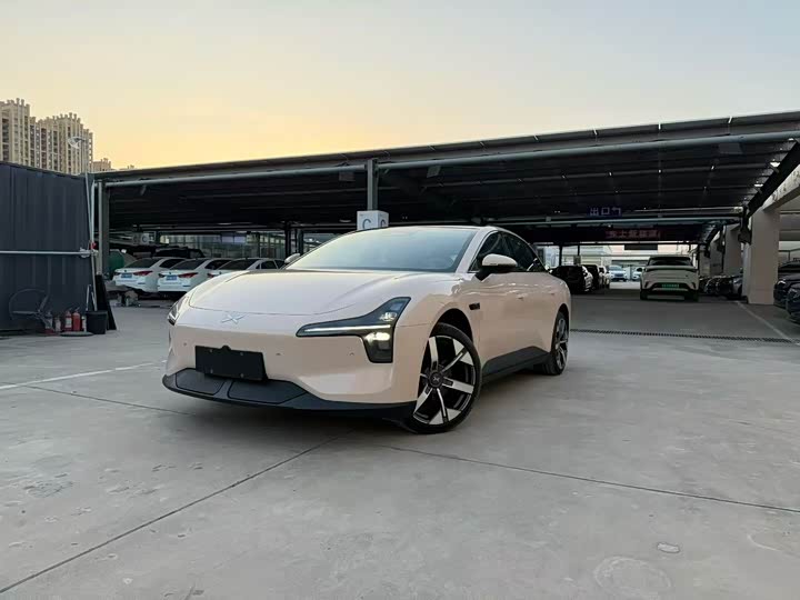 Фото 1 - XPeng Mona M03