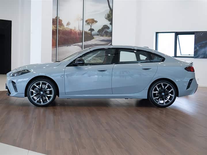 Фото 4 - BMW 2 Series