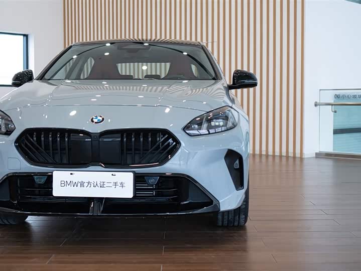 Фото 8 - BMW 2 Series