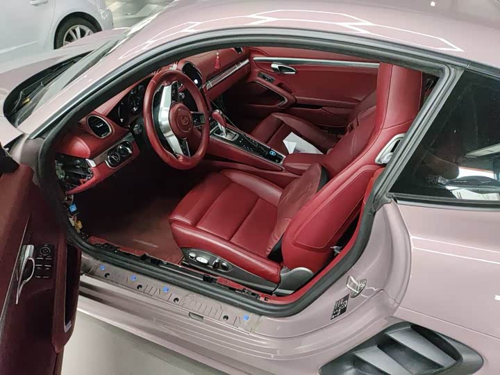 Фото 4 - Porsche 718