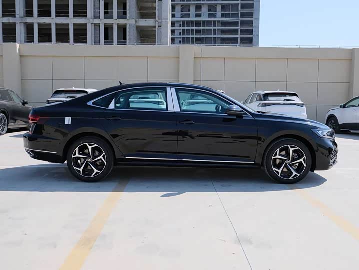 Фото 6 - Volkswagen Passat