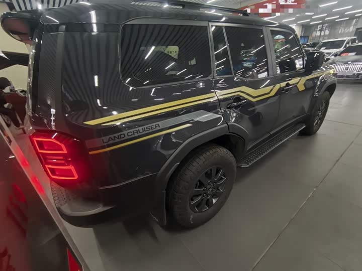 Фото 7 - Toyota Prado