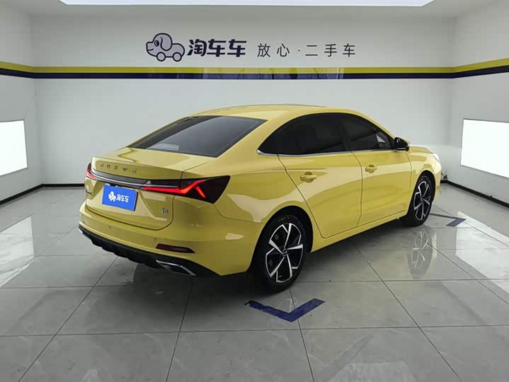 Фото 3 - Roewe i5