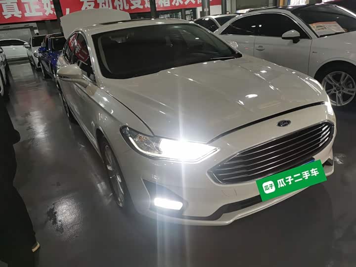 Фото 4 - Ford Mondeo