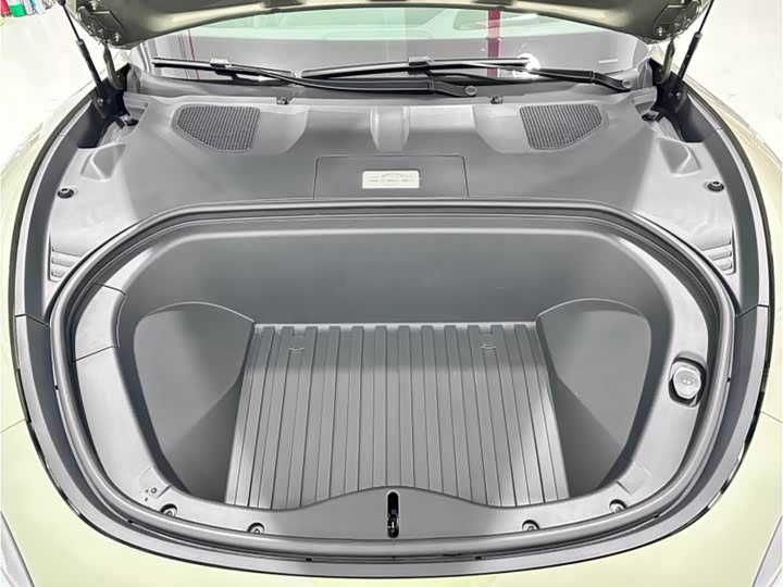 Фото 7 - Xiaomi SU7