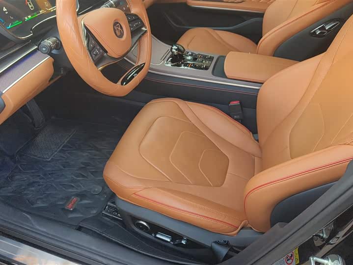 Фото 4 - BYD Han