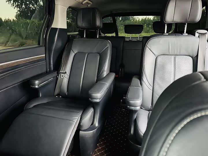 Фото 6 - GAC Trumpchi M8