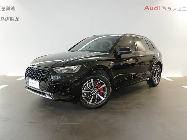 Фото 1 - Audi Q5L