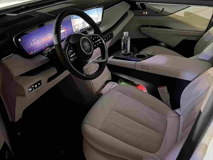 Фото 4 - Buick GL8 Hybrid