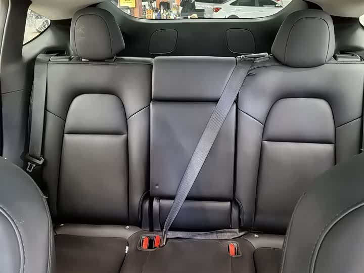 Фото 2 - Tesla Model Y