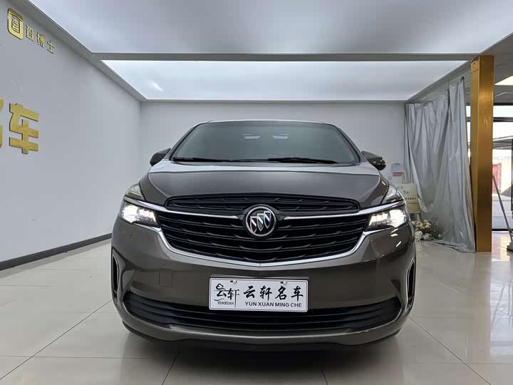Фото 2 - Buick GL8 ES