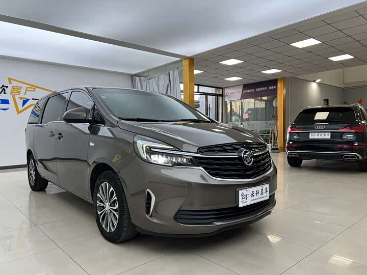 Фото 3 - Buick GL8 ES