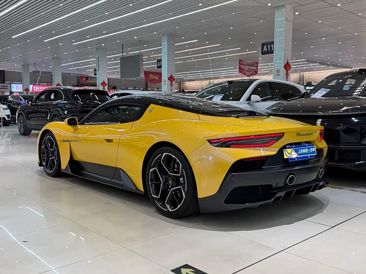 Фото 2 - Maserati MC20