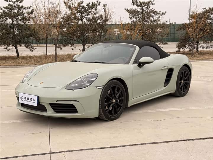 Фото 1 - Porsche 718