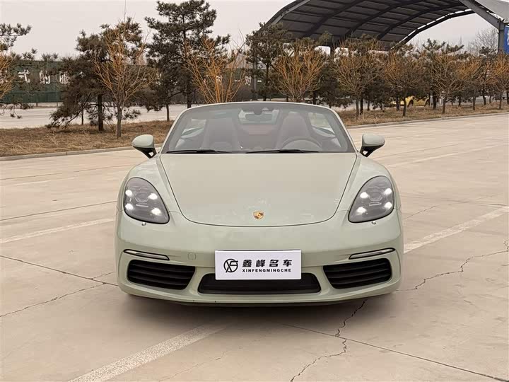 Фото 2 - Porsche 718