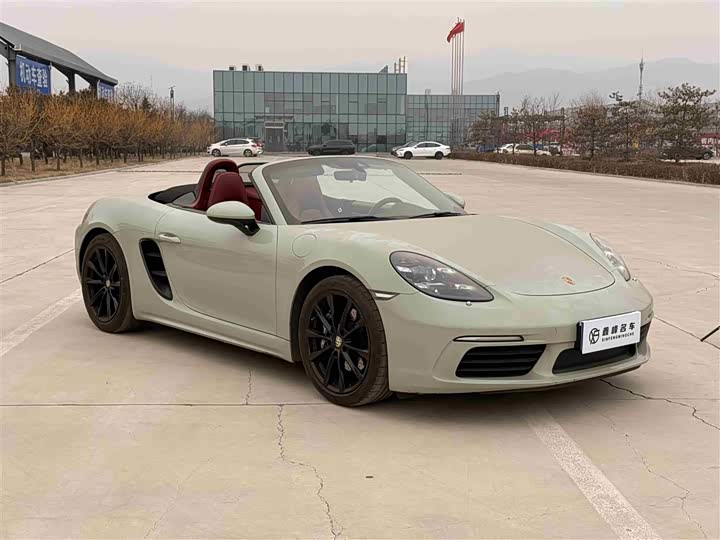 Фото 3 - Porsche 718