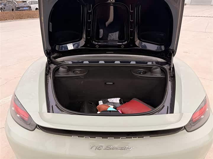 Фото 9 - Porsche 718