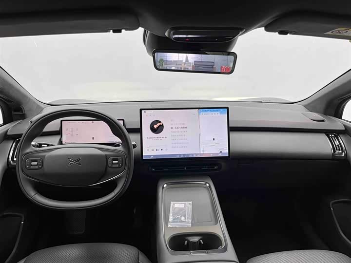 Фото 2 - XPeng F57