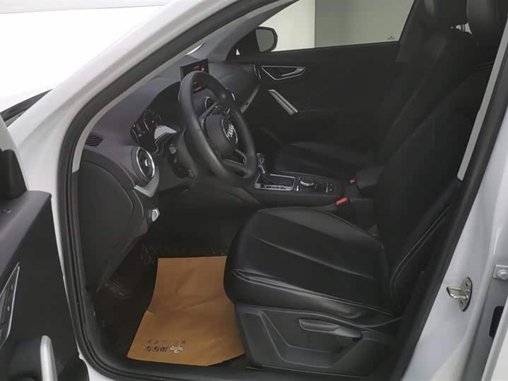 Фото 9 - Audi Q2L