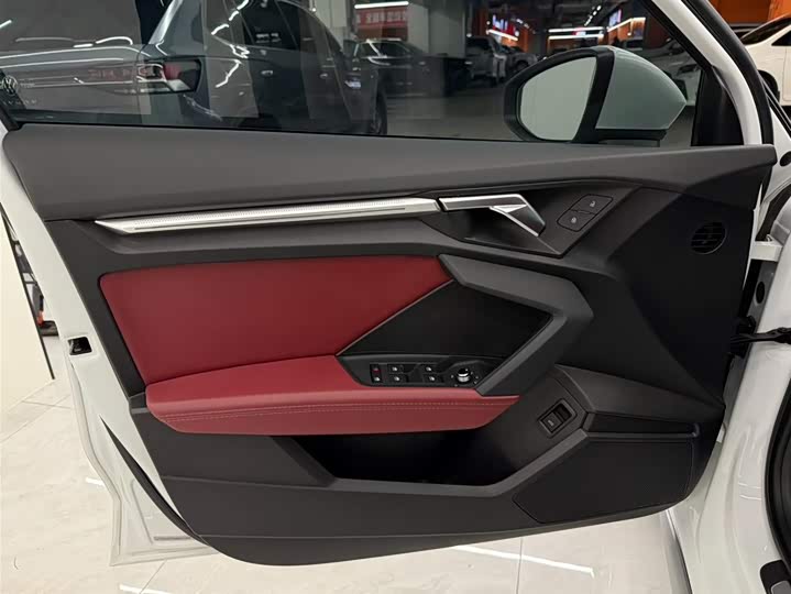 Фото 8 - Audi A3