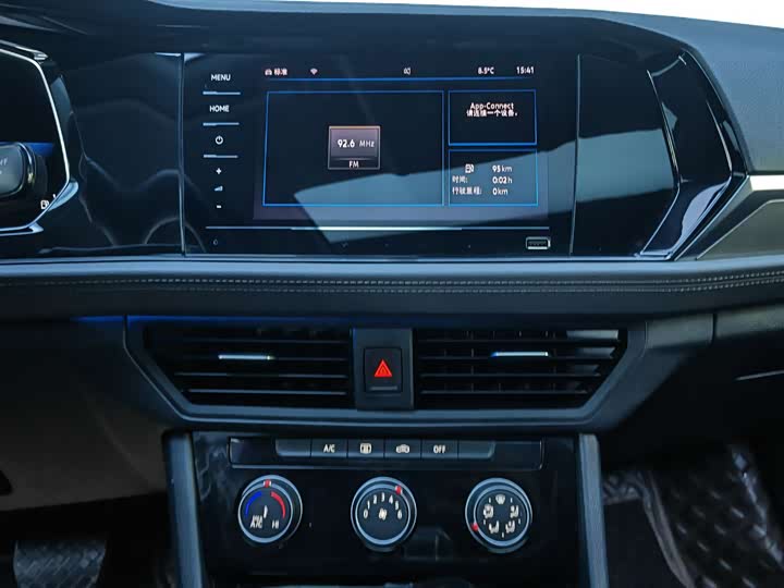 Фото 8 - Volkswagen Sagitar L