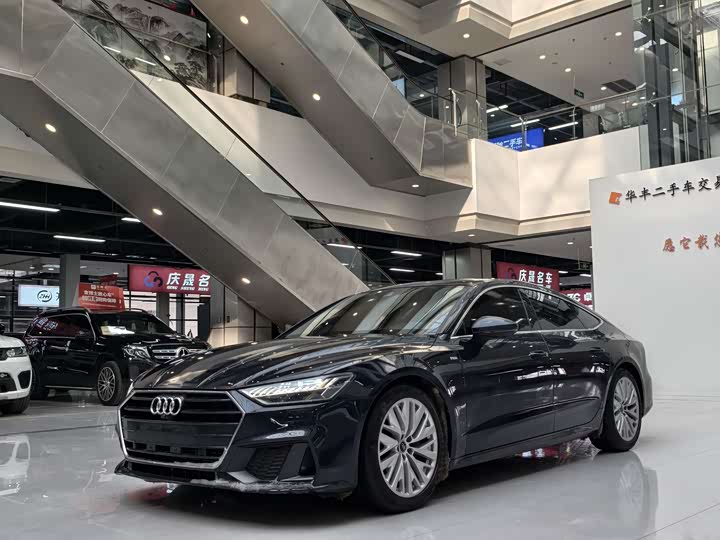 Фото 2 - Audi A7