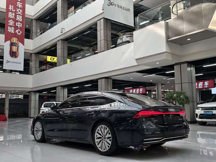 Фото 3 - Audi A7