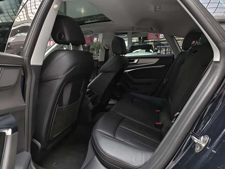 Фото 7 - Audi A7