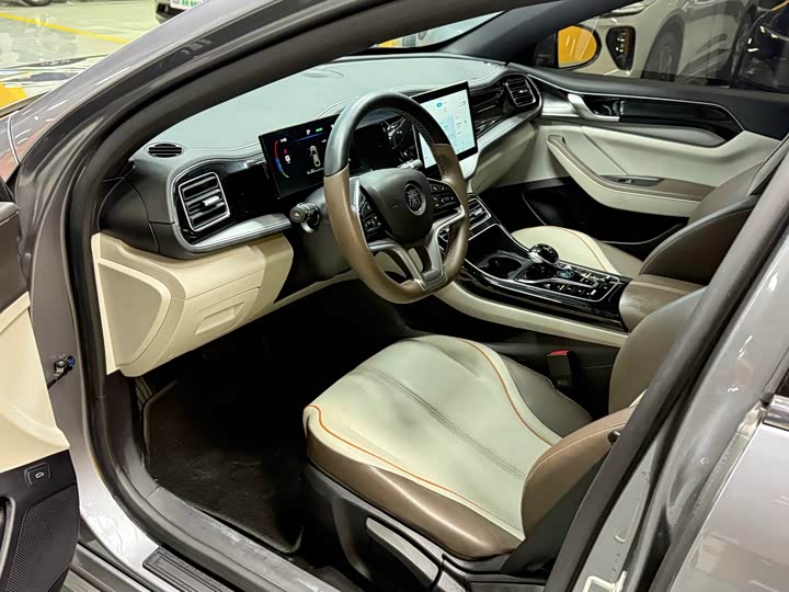 Фото 9 - BYD Qin Plus