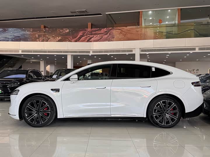 Фото 6 - Luxeed R7