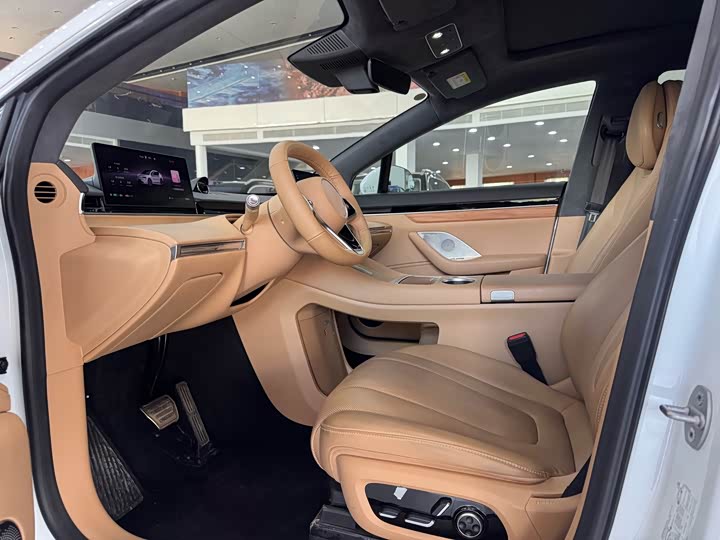 Фото 7 - Luxeed R7