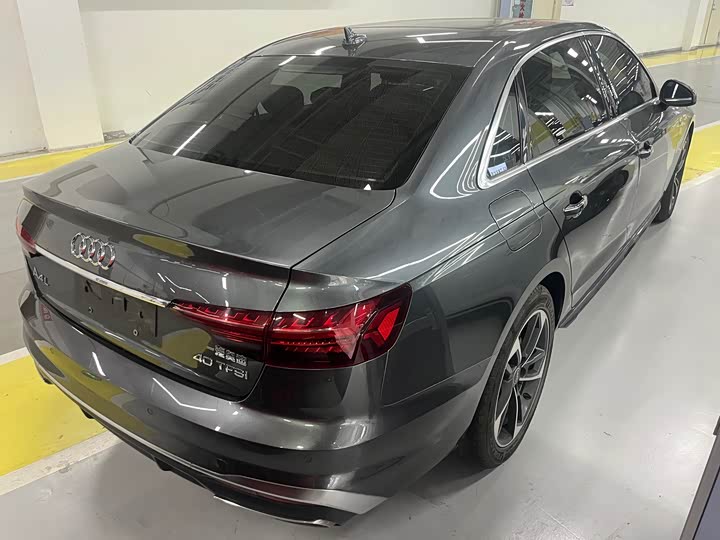 Фото 7 - Audi A4L