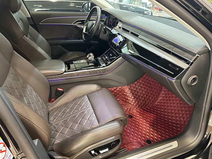 Фото 6 - Audi A8