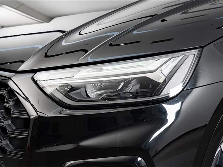 Фото 4 - Audi Q5L