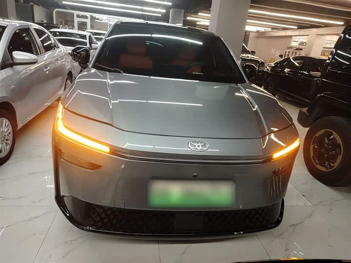 Фото 3 - Toyota bZ3X