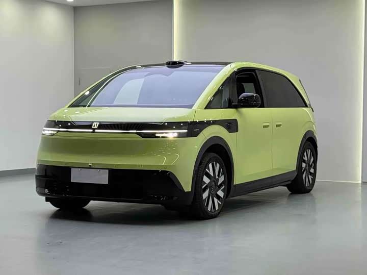 Фото 1 - Zeekr Mix