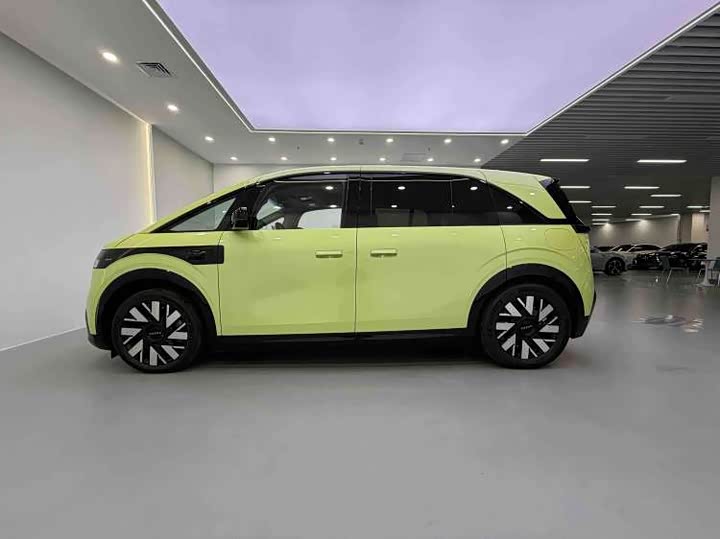 Фото 3 - Zeekr Mix