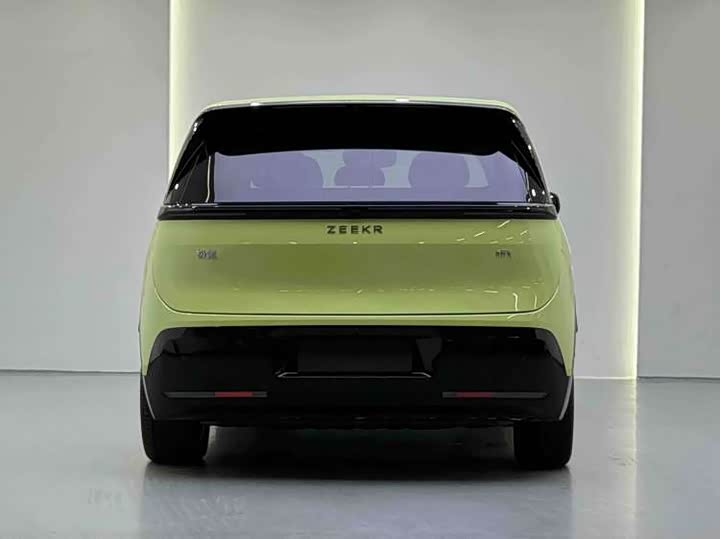 Фото 5 - Zeekr Mix