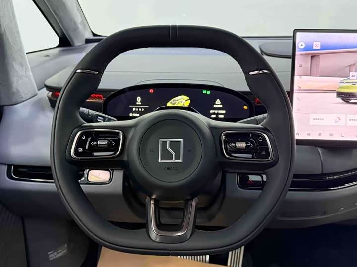 Фото 7 - Zeekr Mix