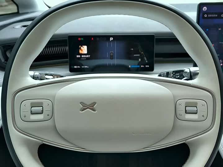 Фото 8 - XPeng X9