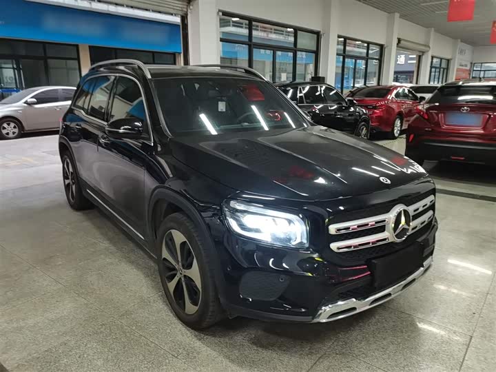 Фото 4 - Mercedes-Benz GLB-Class