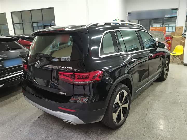 Фото 7 - Mercedes-Benz GLB-Class