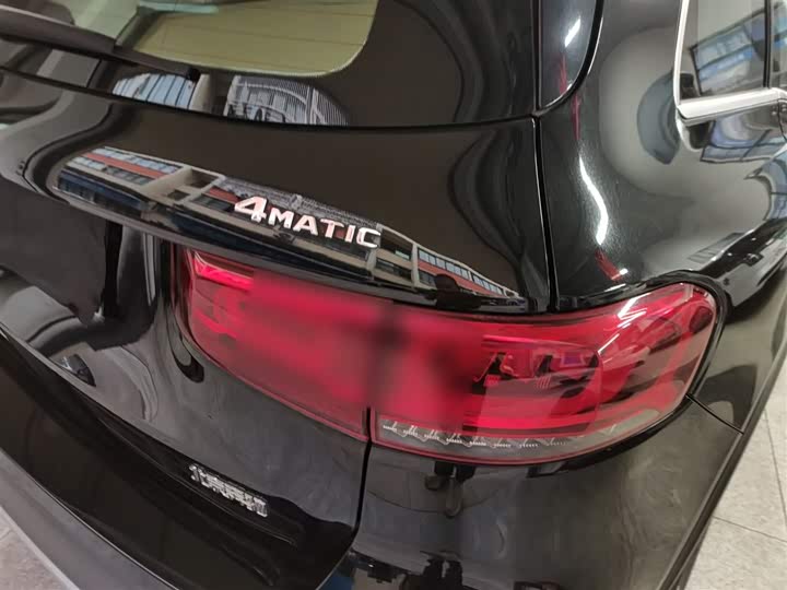 Фото 8 - Mercedes-Benz GLB-Class