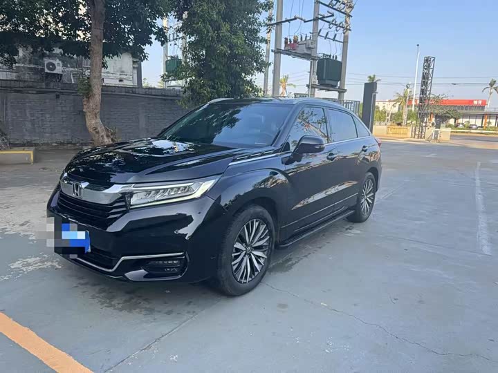 Фото 2 - Honda Avancier