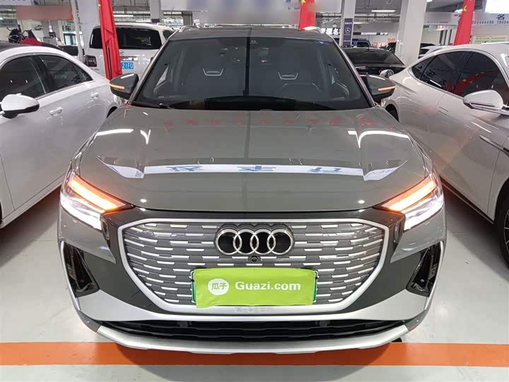 Фото 3 - Audi Q4 e-tron